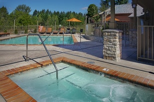 Rock Creek Ridge in Happy Valley, OR - Building Photo