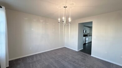 1931 Wren Rd in Yorkville, IL - Building Photo - Building Photo