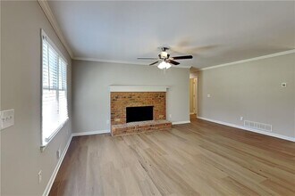 2458 Zachary Woods Dr NW in Marietta, GA - Building Photo - Building Photo