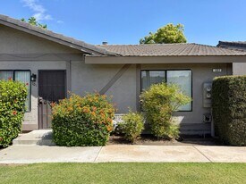 537 W Escalon Ave in Clovis, CA - Building Photo