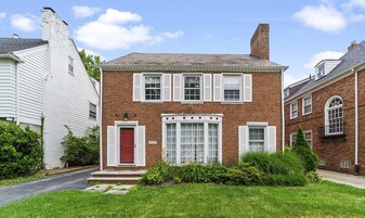 19609 Winslow Rd, Unit Upper in Shaker Heights, OH - Building Photo