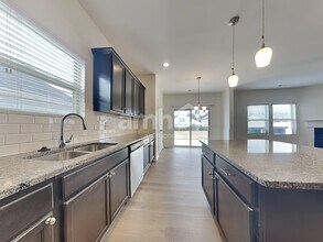 15141 Taylor Ridge Ln, Unit 1-1045 in Charlotte, NC - Foto de edificio - Building Photo