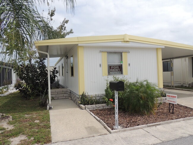 7424 Egress Ln in New Port Richey, FL - Building Photo - Building Photo