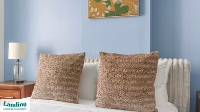 3005 Peachtree Rd NW, Unit 406 in Atlanta, GA - Building Photo - Building Photo