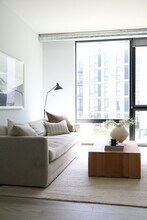 2155 N Elston Ave in Chicago, IL - Building Photo - Building Photo