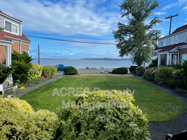 property at 2900-2916 Alki Ave SW