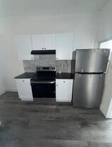 25 Riverview Pl, Unit 2L in Yonkers, NY - Building Photo