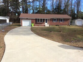 1410 Blue Jay Ct in New Bern, NC - Building Photo