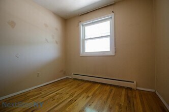22-28 Steinway St-Unit -2 in Queens, NY - Building Photo - Building Photo