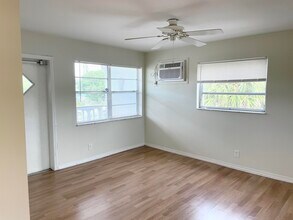 430 N J St in Lake Worth Beach, FL - Building Photo - Building Photo