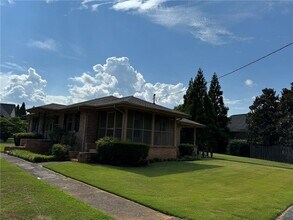 5005 Lower Roswell Rd in Marietta, GA - Building Photo - Building Photo