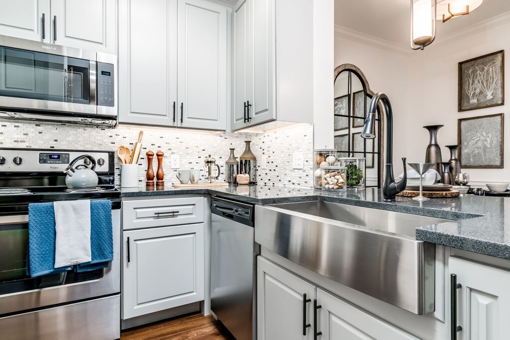 Cortland Grand River Apartments in Colorado Springs, CO