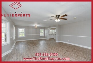 303 Siena Vista St in Mobile, AL - Building Photo - Building Photo