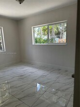 7003 NW 6th Ave in Miami, FL - Building Photo - Building Photo