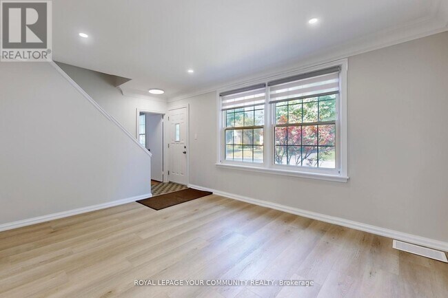19 Homewood Ave in Toronto, ON - Building Photo - Building Photo