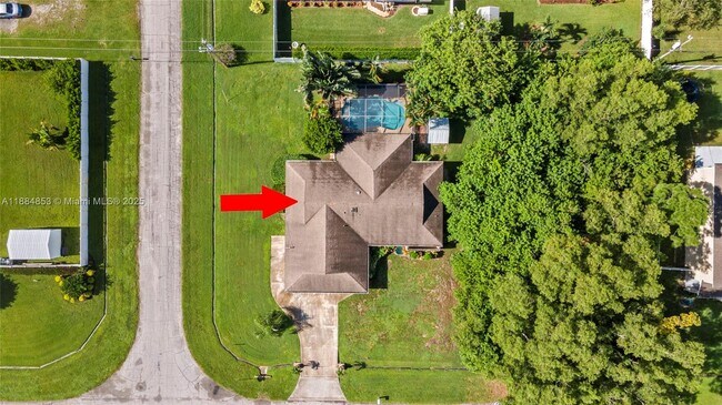 515 SE Nome Dr in Port St. Lucie, FL - Building Photo - Building Photo