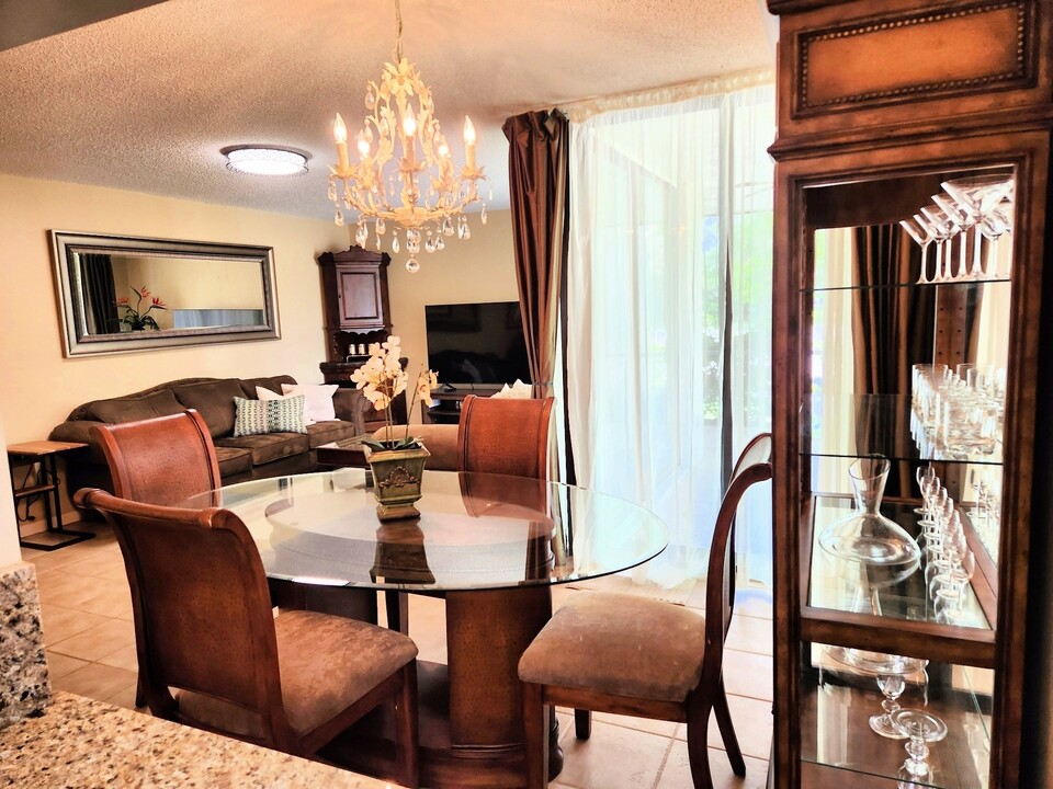 825 Egret Cir, Unit 825Egret Unit 111 in Delray Beach, FL - Foto de edificio