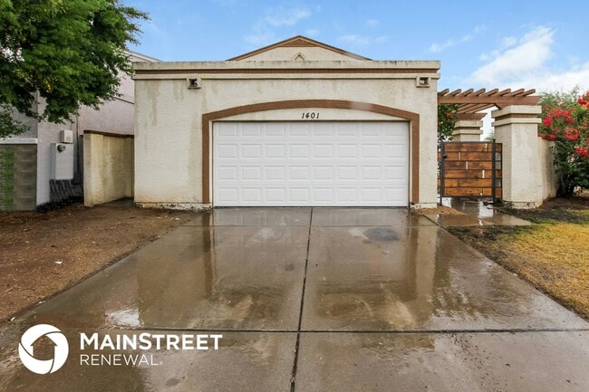 1401 E Kerry Ln in Phoenix, AZ - Building Photo - Building Photo