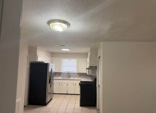 3616 Ave D in Nederland, TX - Building Photo - Building Photo