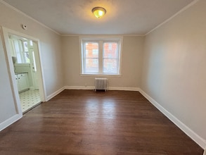 1611 Hampton Blvd, Unit C1 in Norfolk, VA - Foto de edificio - Building Photo