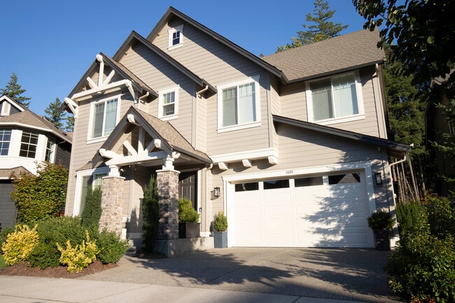 property at 1498 Elk Run Pl SE