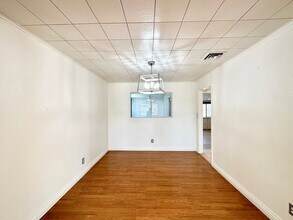 6328 Alta Dr in Las Vegas, NV - Building Photo - Building Photo