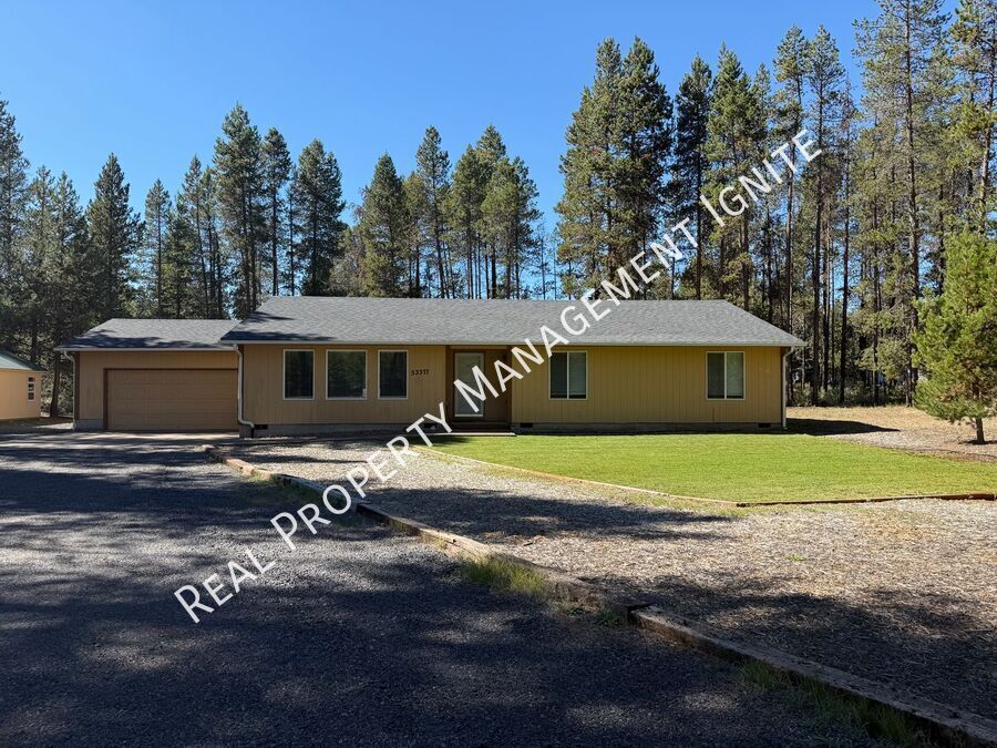 53377 Eagle Ln in La Pine, OR - Building Photo