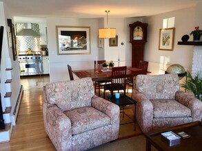 9 Prospect Ct in Marblehead, MA - Building Photo - Building Photo