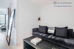 399 Congress St in Boston, MA - Building Photo