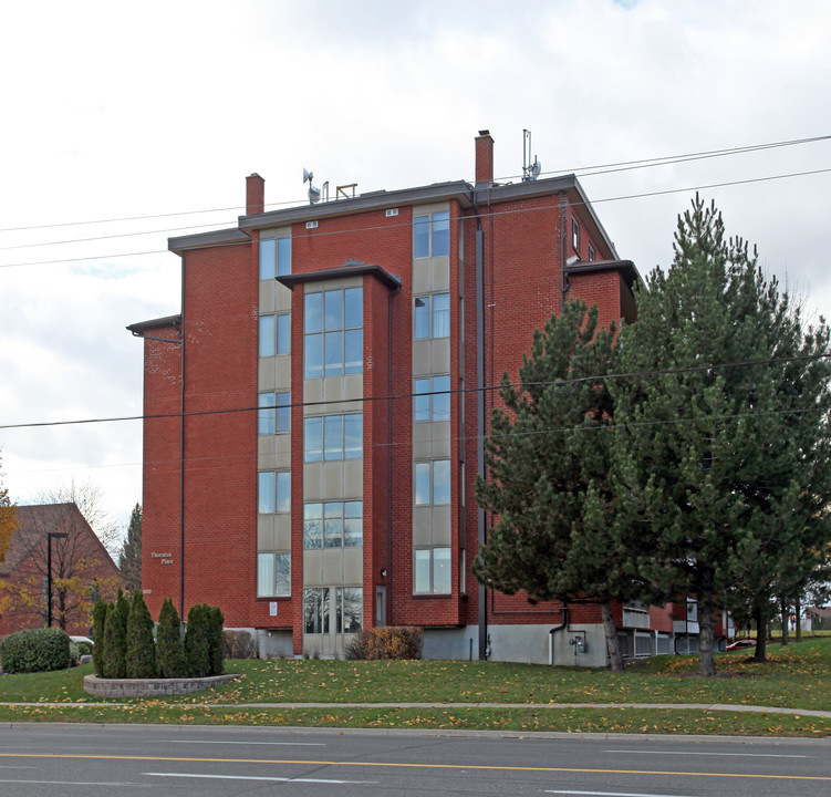 Thornton Place in Oshawa, ON - Building Photo