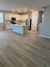 5662 Tinar St in Las Vegas, NV - Building Photo - Building Photo