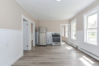 78 Boisvert St in Lowell, MA - Building Photo - Building Photo