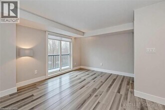 237 Rachel Crescent in Kitchener, ON - Building Photo - Building Photo