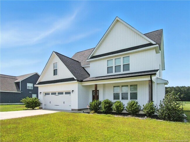 5705 Stewart Rd in Wade, NC - Building Photo - Building Photo