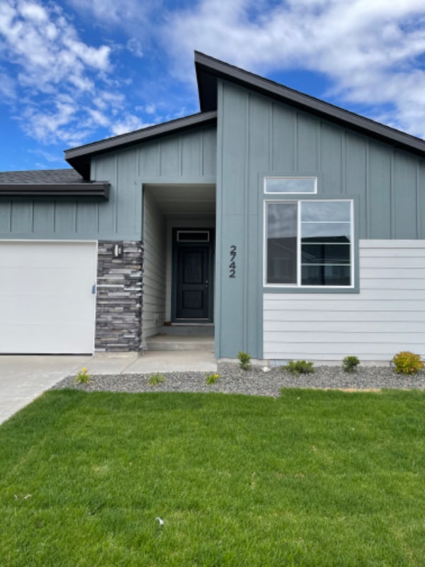 2742 W Balboa Dr in Kuna, ID - Building Photo - Building Photo