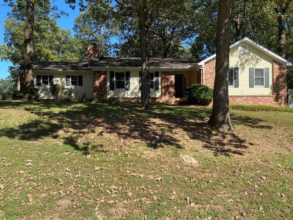 2006 Vail Dr in Jonesboro, AR - Building Photo