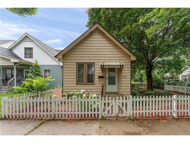 property at 1046 Pacific St
