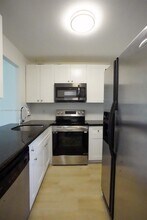 530 SE 2nd Ave in Deerfield Beach, FL - Building Photo - Building Photo