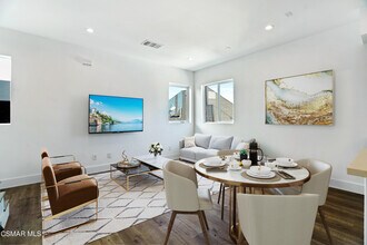 10908 Hesby St in Los Angeles, CA - Building Photo - Building Photo