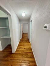 1126 W 22nd St in Houston, TX - Foto de edificio - Building Photo