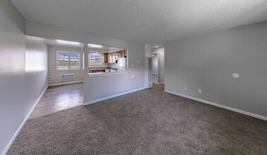 Royal Apartments - Carson City, Nevada in Carson City, NV - Foto de edificio - Interior Photo