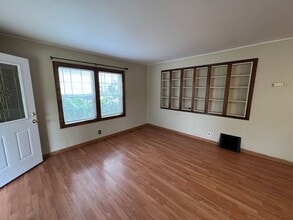 403 Woodland Dr in Rolla, MO - Building Photo - Building Photo