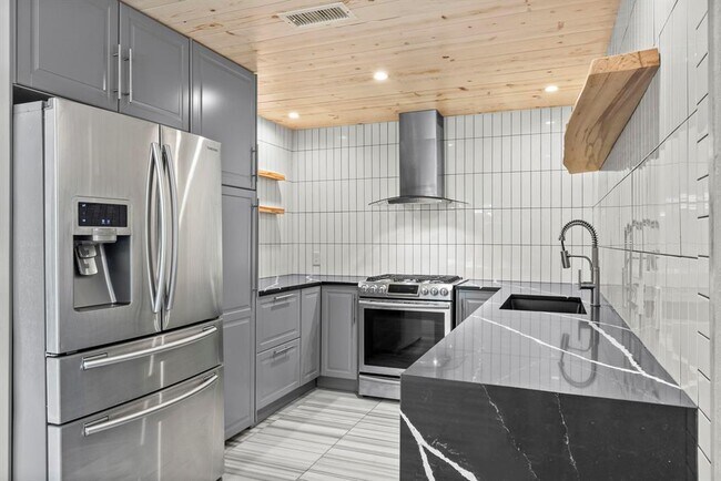 9433 Singing Quail Dr in Austin, TX - Building Photo - Building Photo