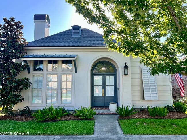 property at 415 Harbor Rd