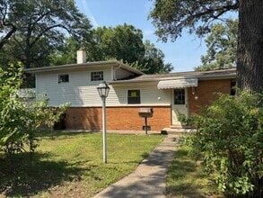 17218 Forestway Dr in Hazel Crest, IL - Building Photo - Building Photo
