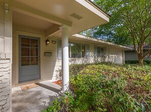 4126 Navajo Rd in Jackson, MS - Building Photo - Building Photo