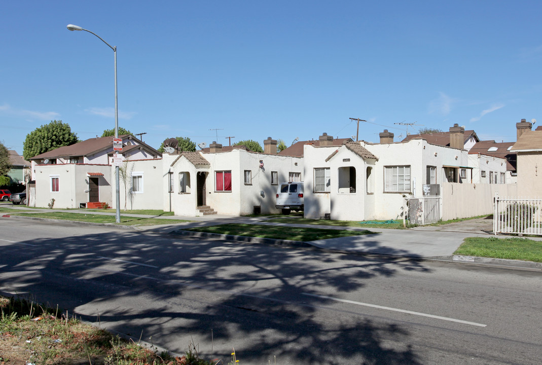 3041-3049 Randolph St in Huntington Park, CA - Building Photo