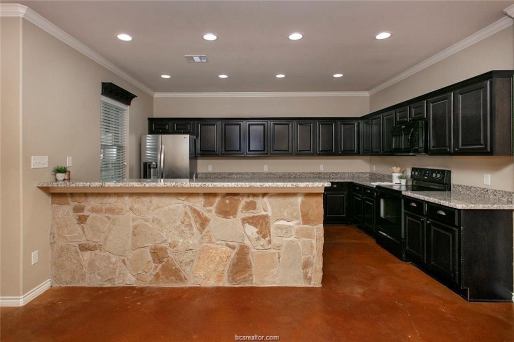 3302 Wakewell Ct in College Station, TX - Building Photo