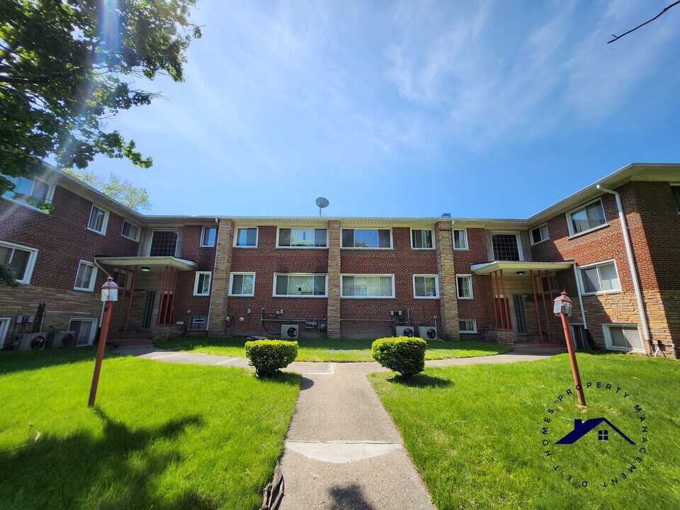 16950 Normandy St in Detroit, MI - Building Photo