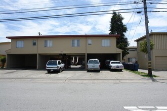 50 E 39th Ave in San Mateo, CA - Building Photo - Building Photo